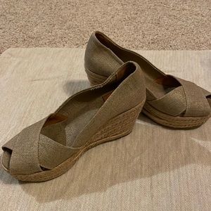 Tory Burch wedge dangles